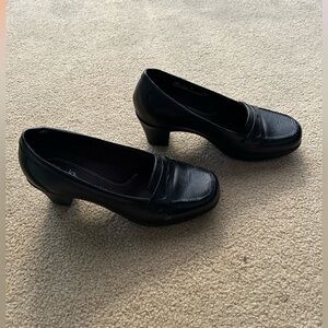 Clarks Bendables Beverly Mirable Black Women's Loafers
